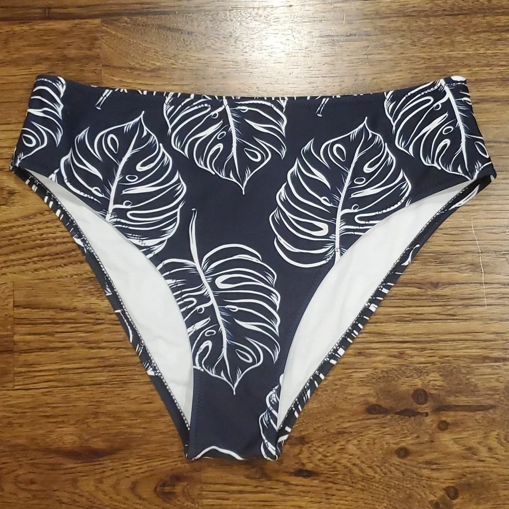 Womens Cupshe navy blue leaf print bikini bottoms size M